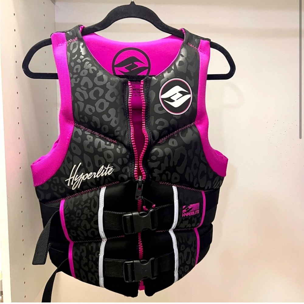 Hyperlite Swim Vest